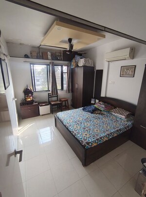 Bedroom in 2 BHK Apartment at Vanaz Corner, Kothrud – for Rent