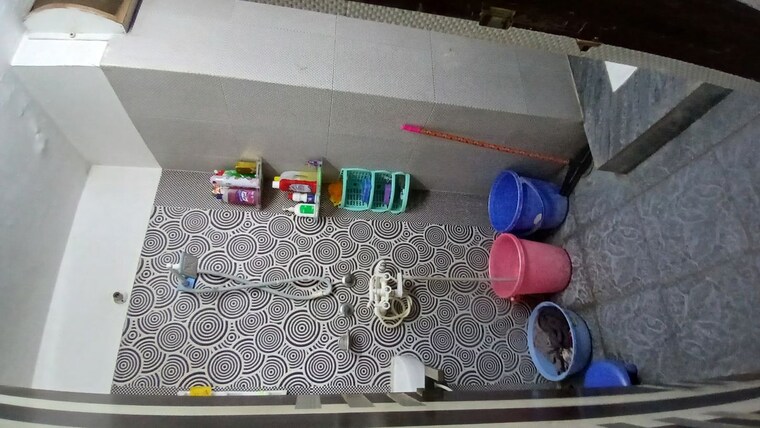 Bathroom, jogabai extension 2 Bedroom 675 Sq.Ft. Builder Floor In Jogabai Extension Delhi 10199819