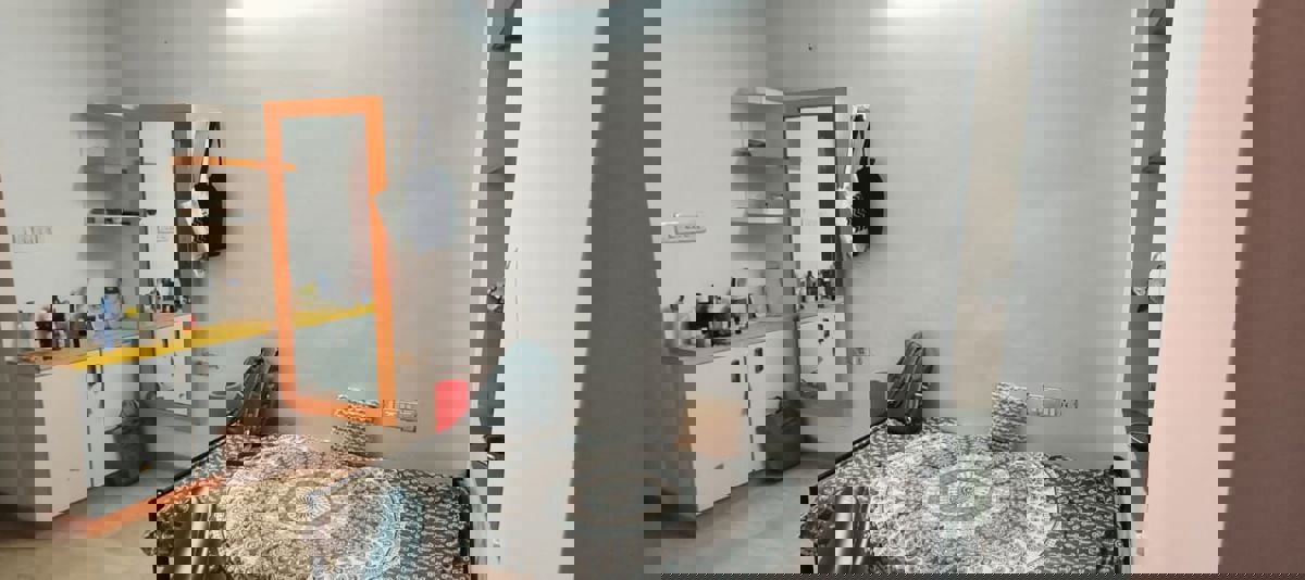 1 BHK 650 Sq.Ft. Apartment in Yash Apartments Model Colony