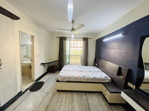 Bedroom in 2.5 BHK Apartment at Hiranandani Estate, Ghodbunder Road – for Rent