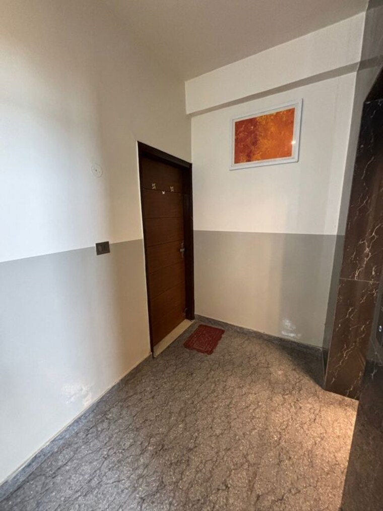 Room, canal road 3 Bedroom 1800 Sq.Ft. Builder Floor In Canal Road Dehradun 10199846