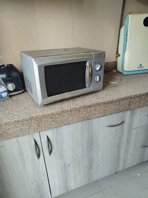 Furnished Amenities in 3.5 BHK Apartment at Emaar Emerald Estate, Sector 65 – for Rent