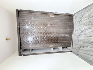 Room in 1.5 BHK Builder Floor at Khirki Extension – for Rent