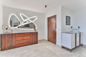 Room in 4 BHK Penthouse at Maxvel Residency, Gujrara Mansingh – for Rent