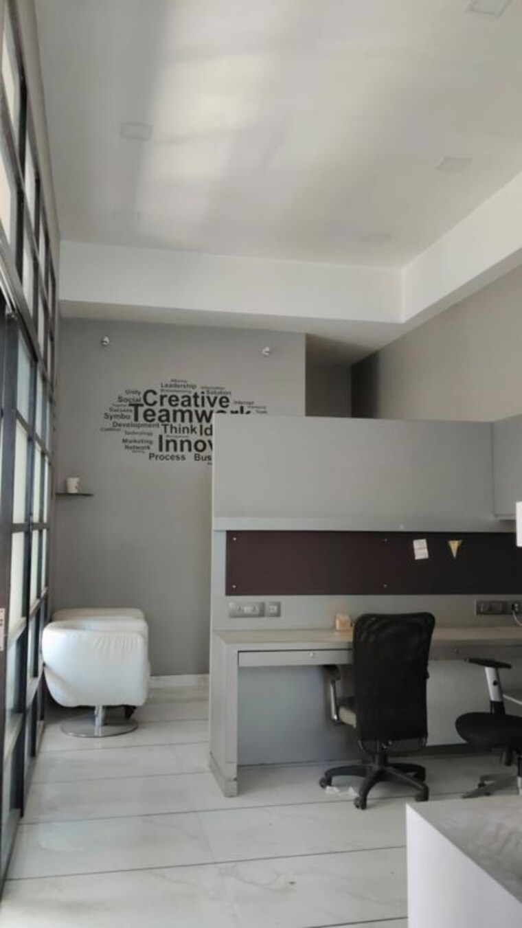 Team Area, lotus-trade-centre Commercial Office Space 750 Sq.Ft. In Andheri West Mumbai 10199853