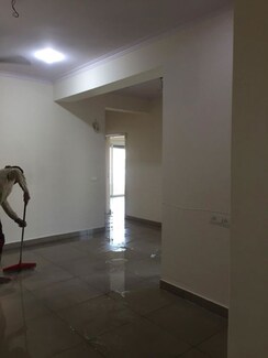 2.5 BHK + Study Room Apartment For Rent in Gaurs Cascades