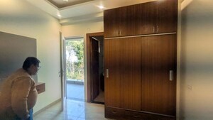 Room in 3 BHK Builder Floor at Aman Vihar – for Rent