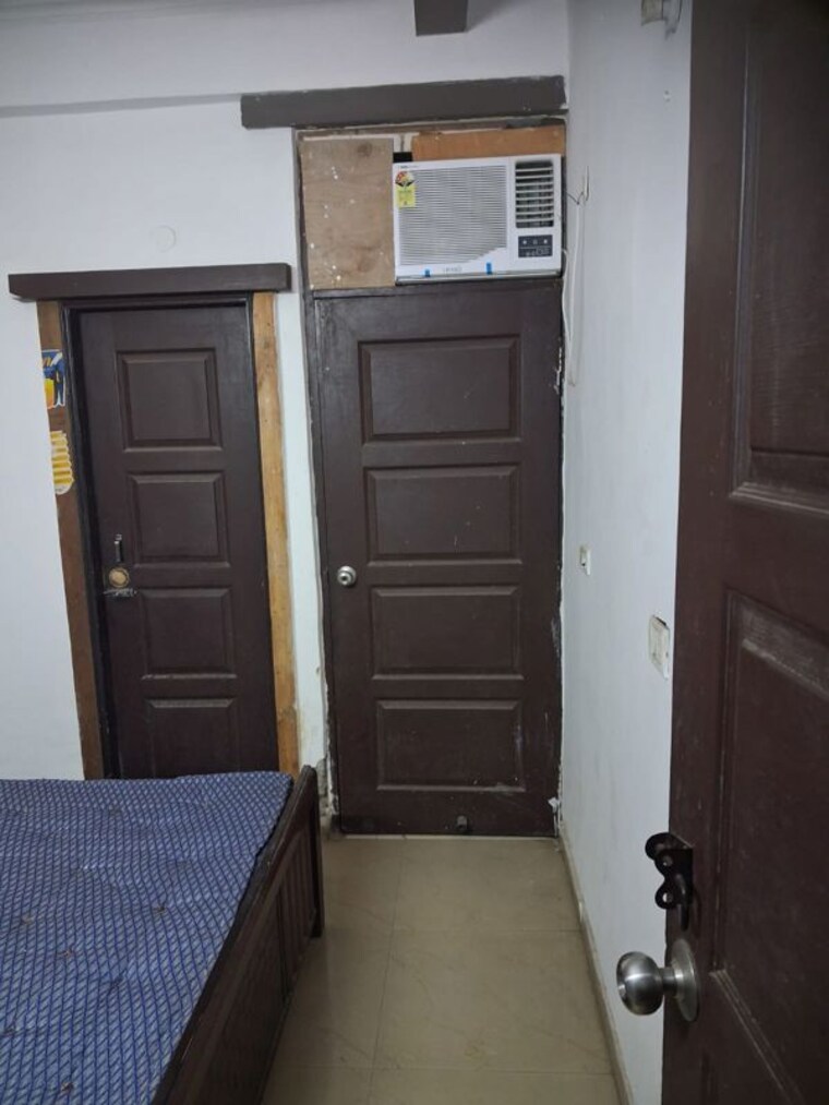 Bathroom, vidhayak-colony 2 Bedroom 820 Sq.Ft. Builder Floor In Nyay Khand I Ghaziabad 10199869