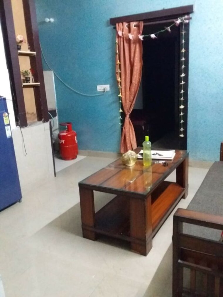 Living Room, vidhayak-colony 2 Bedroom 820 Sq.Ft. Builder Floor In Nyay Khand I Ghaziabad 10199869