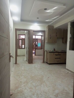 Room in 2 BHK Builder Floor at Sector 73 – for Sale