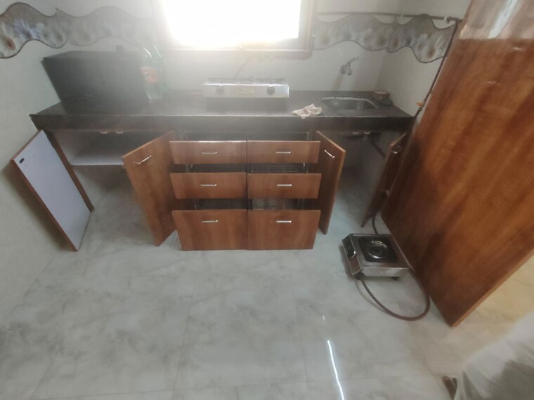 undefined, sahakar-niwas 1 Bedroom 450 Sq.Ft. Apartment In Tardeo Mumbai 8899688