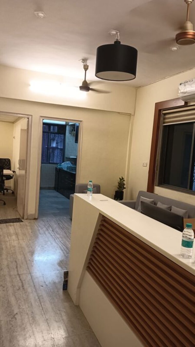 Balcony, vastu-acharya-ashram Commercial Office Space in IT/SEZ 900 Sq.Ft. In Borivali West Mumbai 10199880