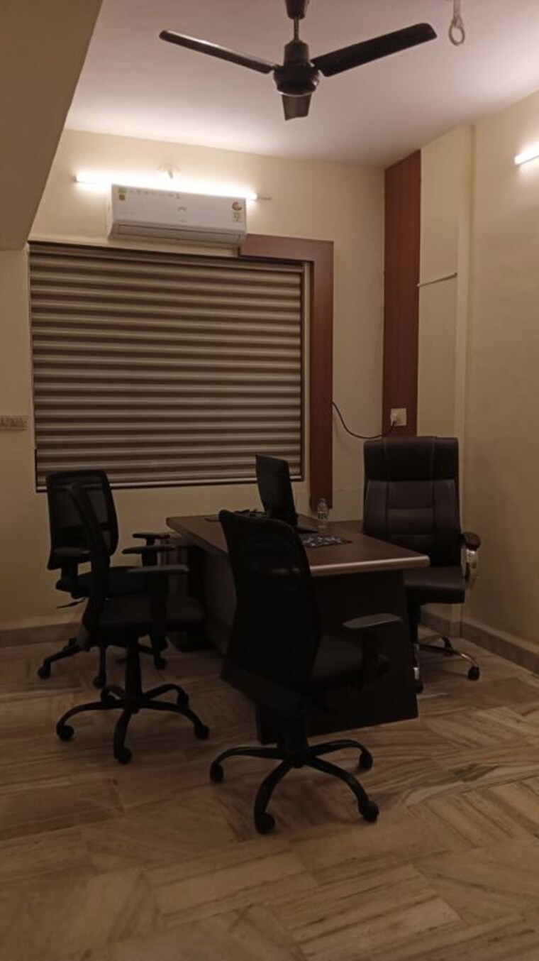 Team Area, vastu-acharya-ashram Commercial Office Space in IT/SEZ 900 Sq.Ft. In Borivali West Mumbai 10199880