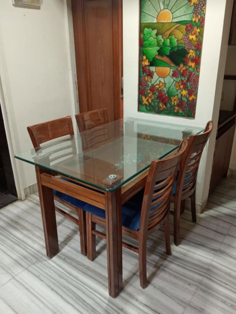 Dining area, grant road 2 Bedroom 550 Sq.Ft. Apartment In Grant Road Mumbai 9413554