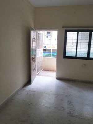 Room in 3.5 BHK Apartment at K Raheja Reserve, Mohammadwadi – for Rent
