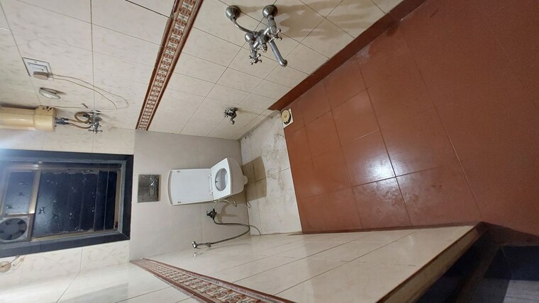 Bathroom, charkop sector 7 3 Bedroom 1800 Sq.Ft. Villa In Charkop Sector 7 Mumbai 10199887