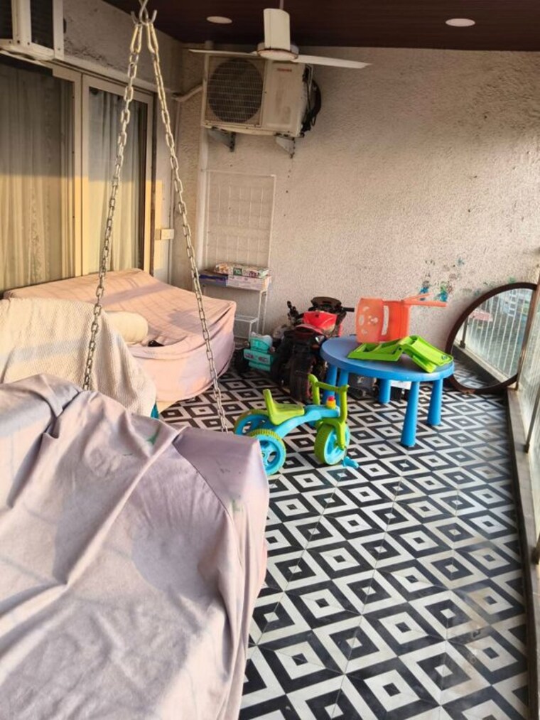 Balcony, versova 3 Bedroom 1200 Sq.Ft. Apartment In Versova Mumbai 10199888