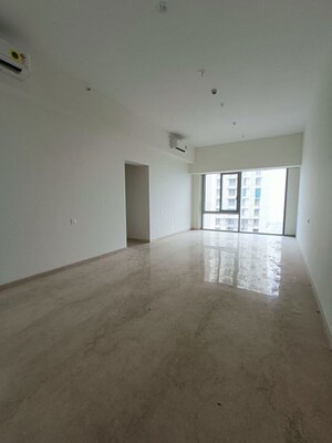 Room in 2 BHK Apartment at Lodha Parkside, Worli – for Rent