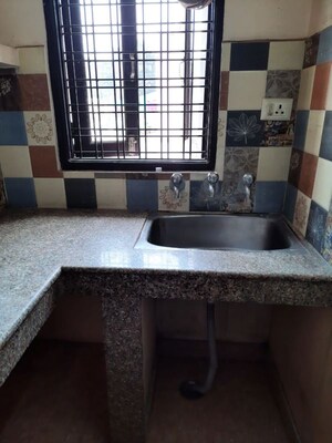 Kitchen in 1.5 BHK Builder Floor at Mayur Vihar – for Rent