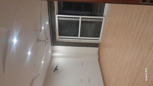 Furnished Amenities in 4 BHK Builder Floor at Unitech South City II, Sector 50 – for Rent