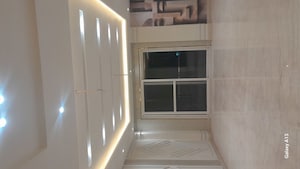 Building Lobby in 4 BHK Builder Floor at Unitech South City II, Sector 50 – for Rent