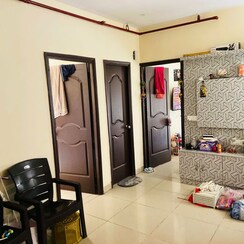 2 BHK + Servant Room Apartment For Rent in Proview Officer City 2
