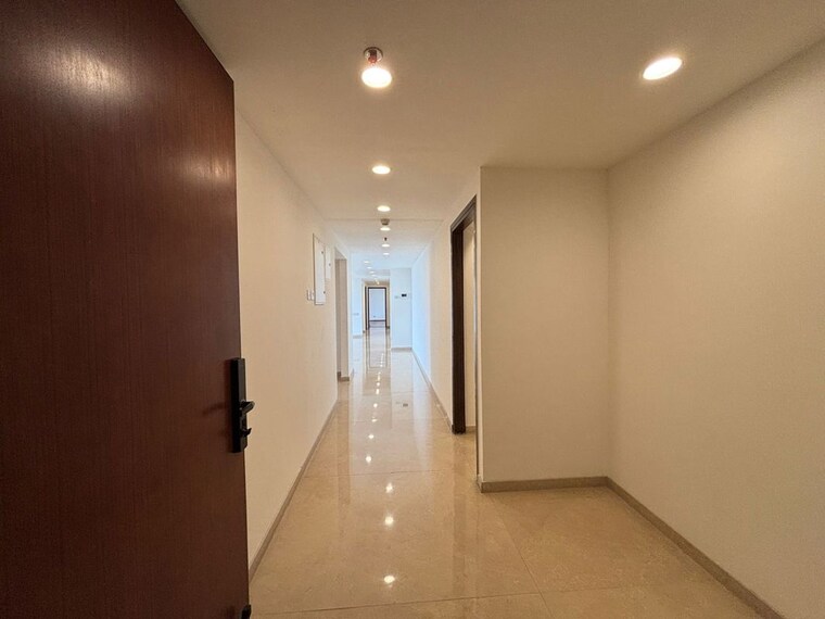 undefined, okhla industrial estate phase 1 3 Bedroom 2700 Sq.Ft. Apartment In Okhla Industrial Estate Phase 1 Delhi 10188975