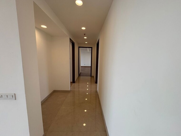 undefined, okhla industrial estate phase 1 3 Bedroom 2700 Sq.Ft. Apartment In Okhla Industrial Estate Phase 1 Delhi 10188975