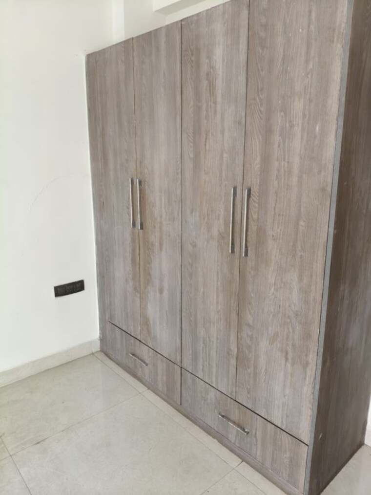 Room, ambala highway 3 Bedroom 1600 Sq.Ft. Builder Floor In Ambala Highway Zirakpur 10199925