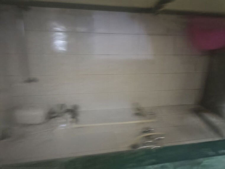 Bathroom, chembur 1 Bedroom 300 Sq.Ft. Apartment In Chembur Mumbai 10199927