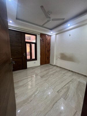 Room in 2 BHK Builder Floor at Chattarpur – for Rent