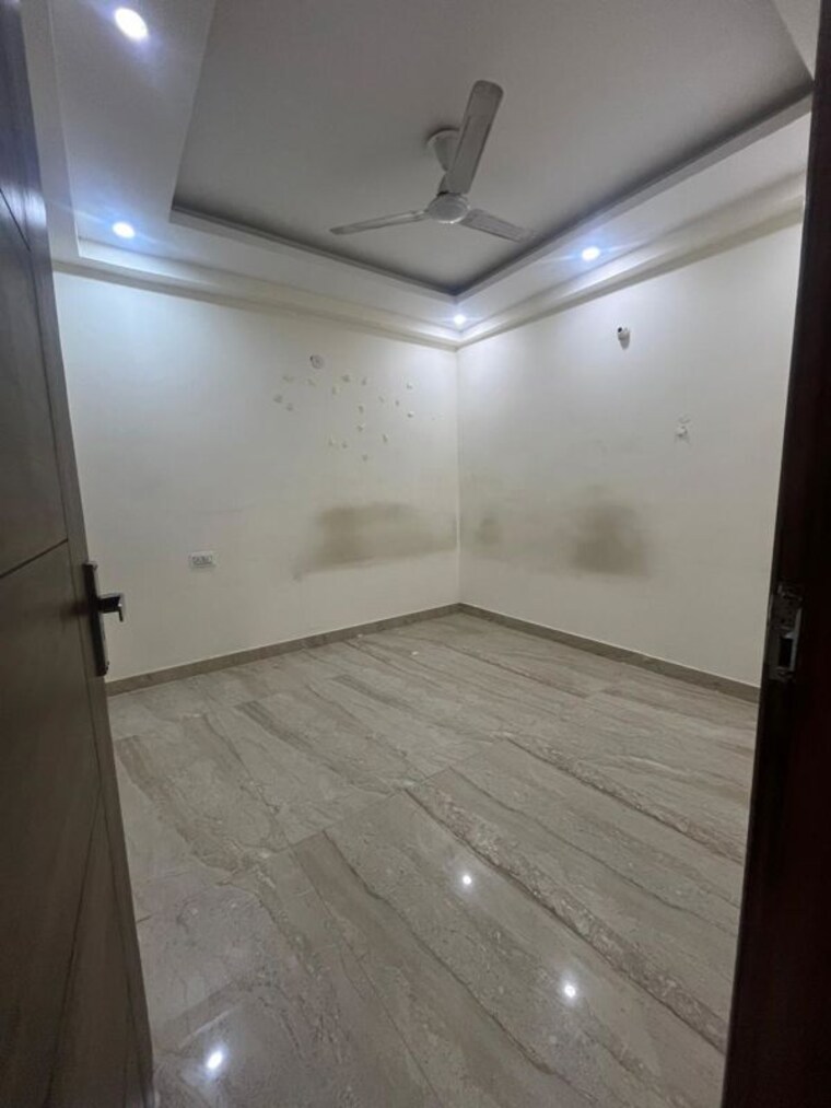 Room, chattarpur 2 Bedroom 85 Sq.Yd. Builder Floor In Chattarpur Delhi 10199938