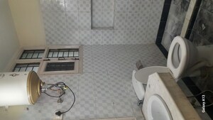 Bathroom in 4 BHK Builder Floor at Unitech South City II, Sector 50 – for Rent