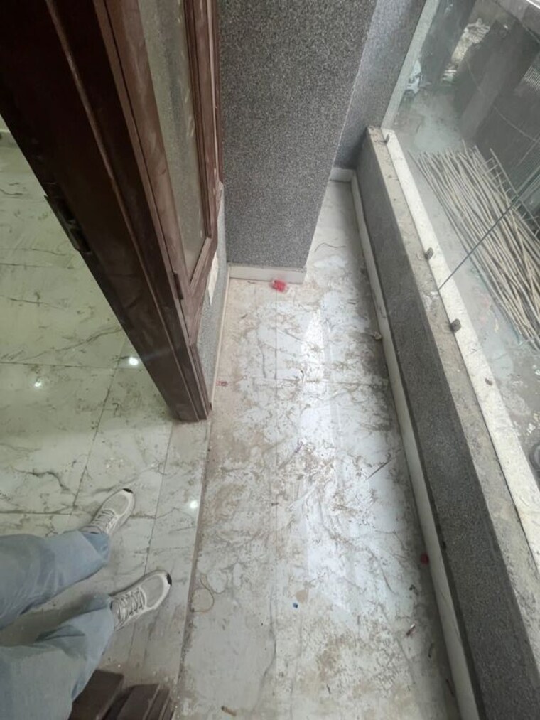 Balcony, chattarpur 2 Bedroom 75 Sq.Yd. Builder Floor In Chattarpur Delhi 10199963