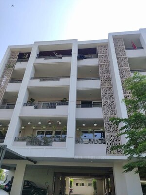 5 BHK Builder Floor – Exterior View View at DLF Alameda Independent Floors, Sector 73 - for Sale