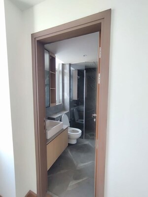 Building Lobby in 5 BHK Builder Floor at DLF Alameda Independent Floors, Sector 73 – for Sale