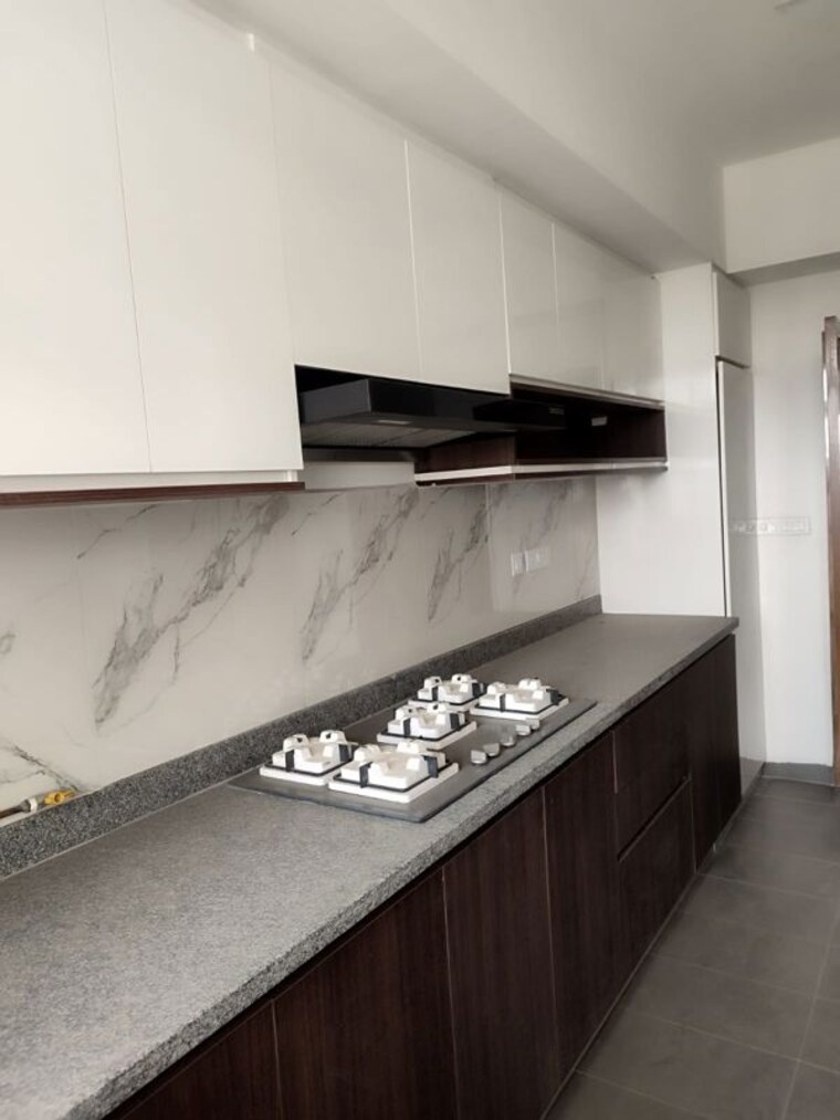 Kitchen, dlf-alameda 5 Bedroom 4400 Sq.Ft. Builder Floor In Sector 73 Gurgaon 10198361