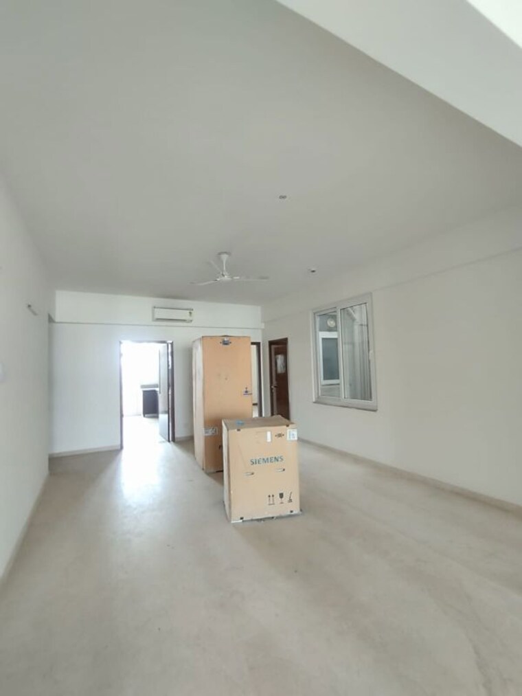 Room, dlf-alameda 5 Bedroom 4400 Sq.Ft. Builder Floor In Sector 73 Gurgaon 10198361