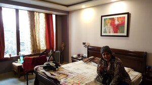 Bedroom in 5 BHK Builder Floor at Ardee Mall, Sector 52 – for Sale