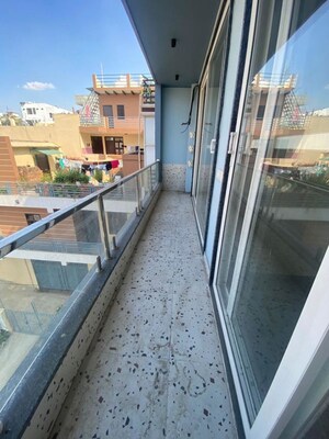 Balcony in 3 BHK Builder Floor at Sector 31 – for Rent