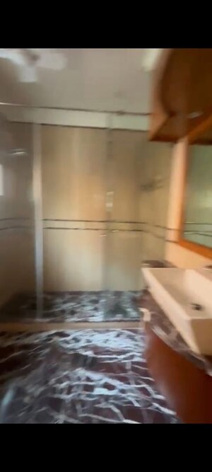 Furnished Amenities in 4 BHK Builder Floor at Panchsheel Park – for Rent