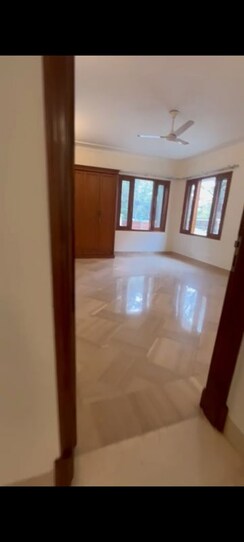 4 BHK + Pooja Room,Study Room,Extra Room Builder Floor For Rent in Panchsheel Park