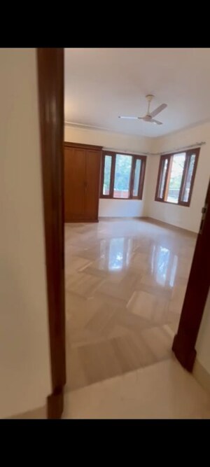 4 BHK Builder Floor For Rent in Panchsheel Park