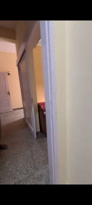 Building Lobby in 1 BHK Builder Floor at Hauz Khas – for Rent