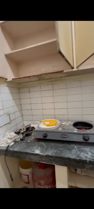 Furnished Amenities in 1 BHK Builder Floor at Hauz Khas – for Rent