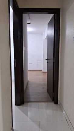 2 BHK Apartment For Rent in Sheth Avalon