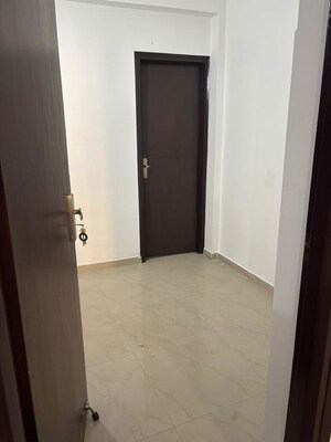 2 BHK Apartment For Rent in Amrapali Silicon City, Sector 76