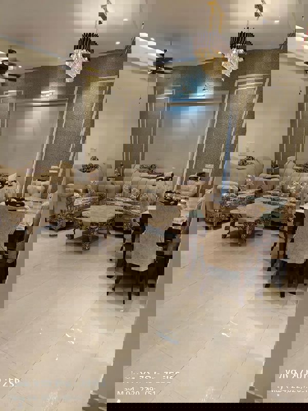 3 BHK + Store Room 2250 Sq.Ft. Builder Floor in Bollywood Esencia