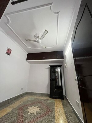 Room in 1 BHK Builder Floor at Malviya Nagar – for Rent