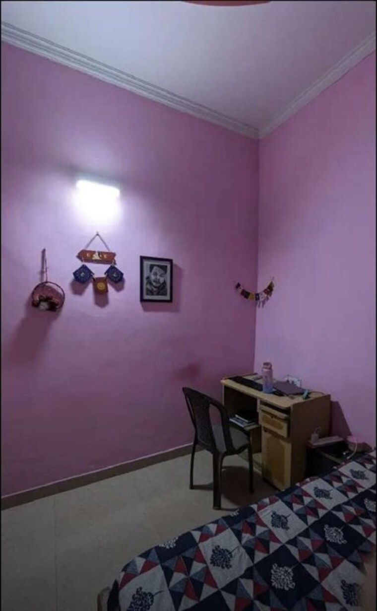 Room, delta ii greater noida 2.5 Bedroom 120 Sq.Mt. Independent House In Delta Ii Greater Noida Greater Noida 10200010